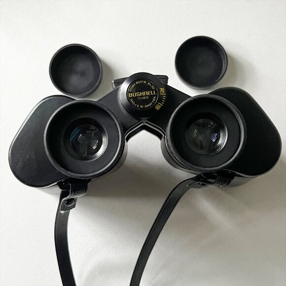 Bushnell Binoculars PowerView 8x30 345 ft at 1000 yds Black 13-0830 - Picture 3 of 6